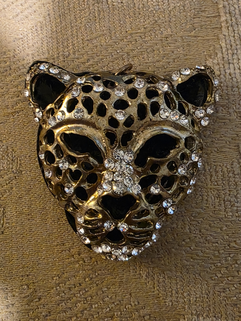 Gold Leopard Face Pendent with Clear Rhinestones